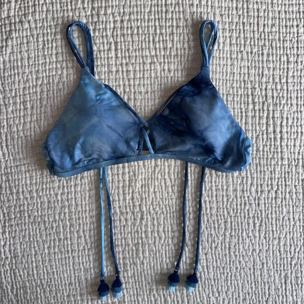 Isabella Rose Bikini Top Blue Tie Dye Tassels Cutouts Large